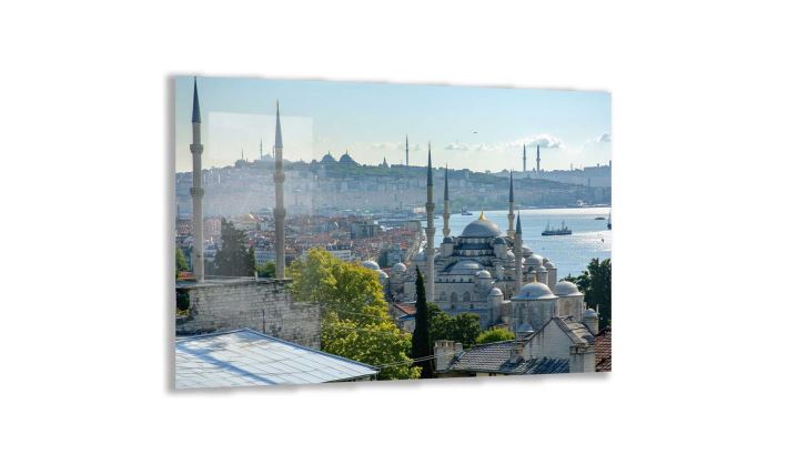 Manzaralı Cam Tablolar ile Huzur